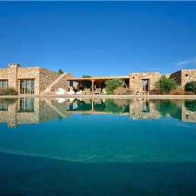 6 bedroom villa with pool, East Paros, sleeps 12